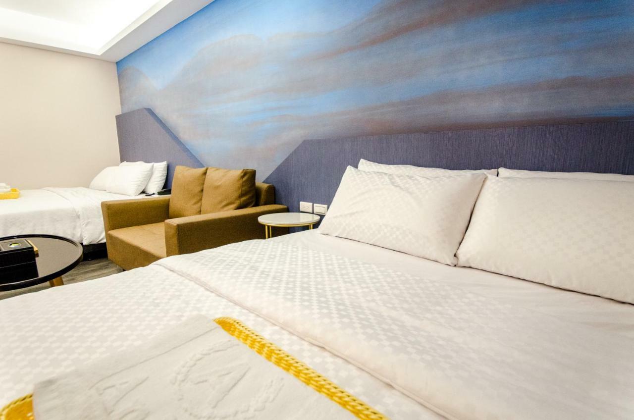 安尼赫時尚旅店 Anich Fashion Inn I 墾丁大街 I 親子遊戲區 I 停車位 エクステリア 写真