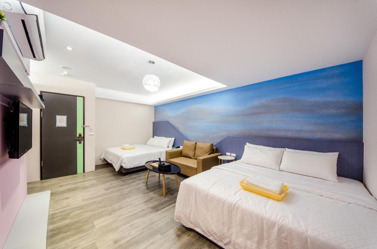 安尼赫時尚旅店 Anich Fashion Inn I 墾丁大街 I 親子遊戲區 I 停車位 エクステリア 写真